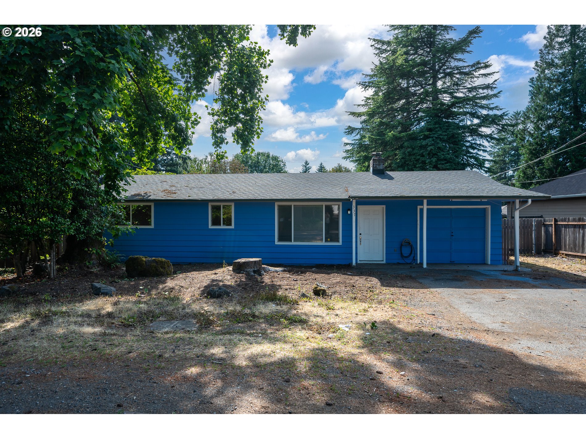 337 Nw Birdsdale Ave Property Photo 3