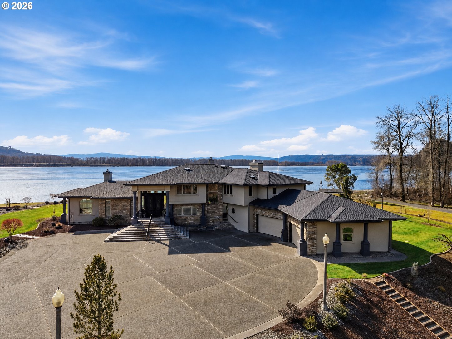 266 COLUMBIA POINT RD