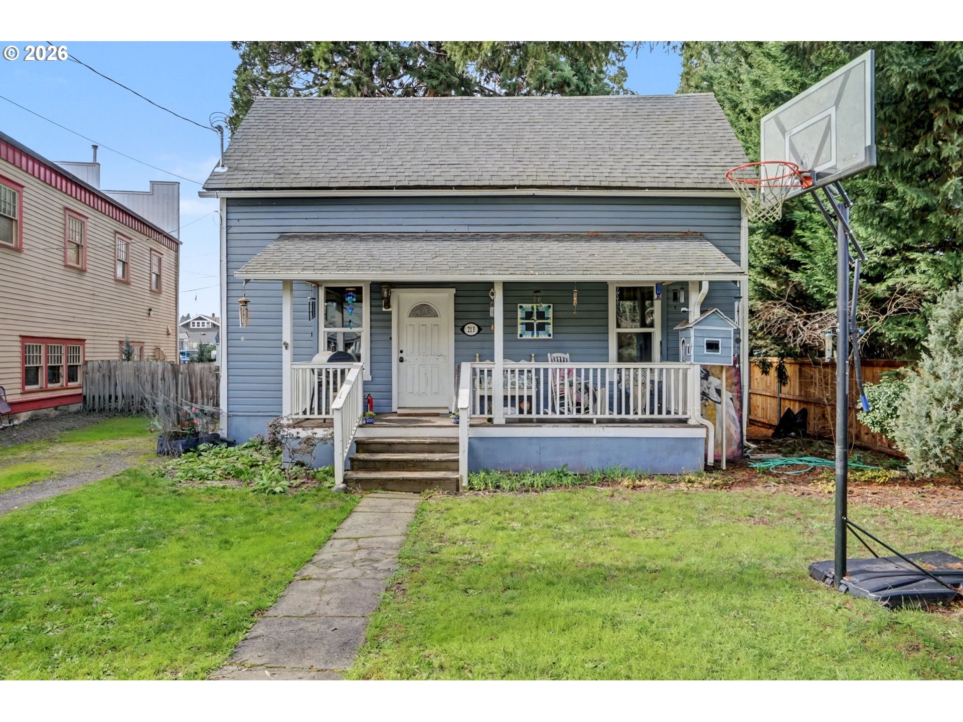 213 MILL ST Property Photo 1