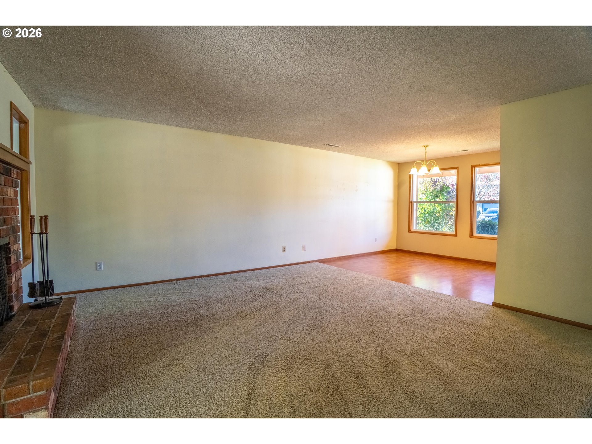 1742 Ne Raywanda Ct Property Photo 9