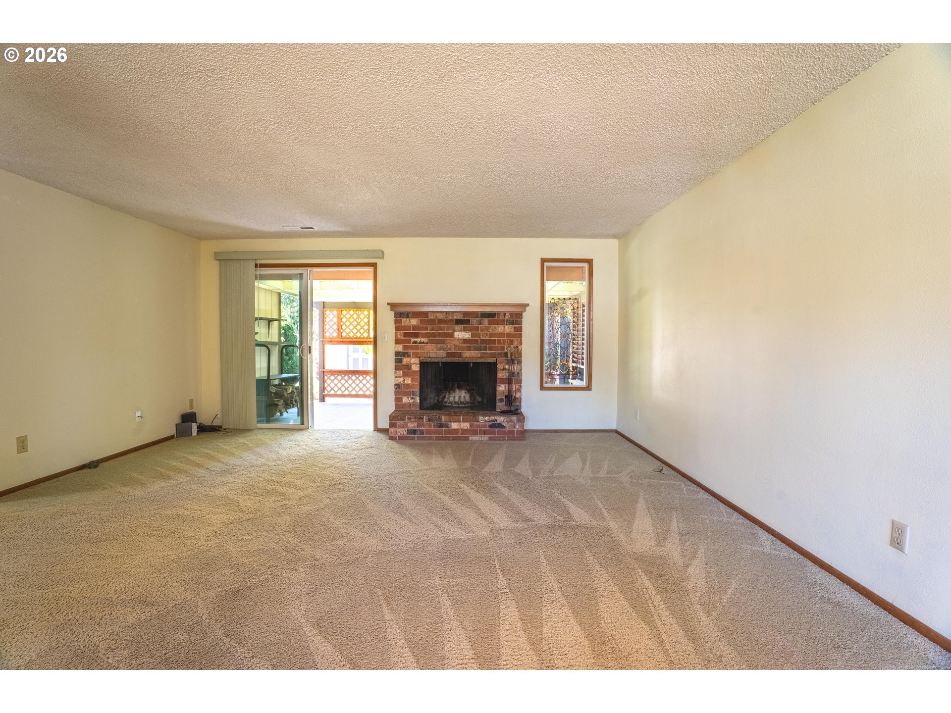 1742 Ne Raywanda Ct Property Photo 10