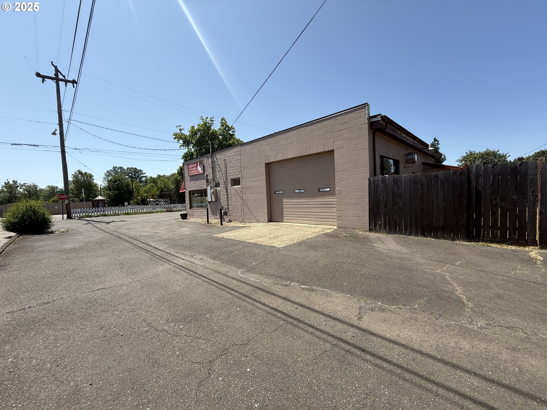 204 Ne 1st St Property Photo 2