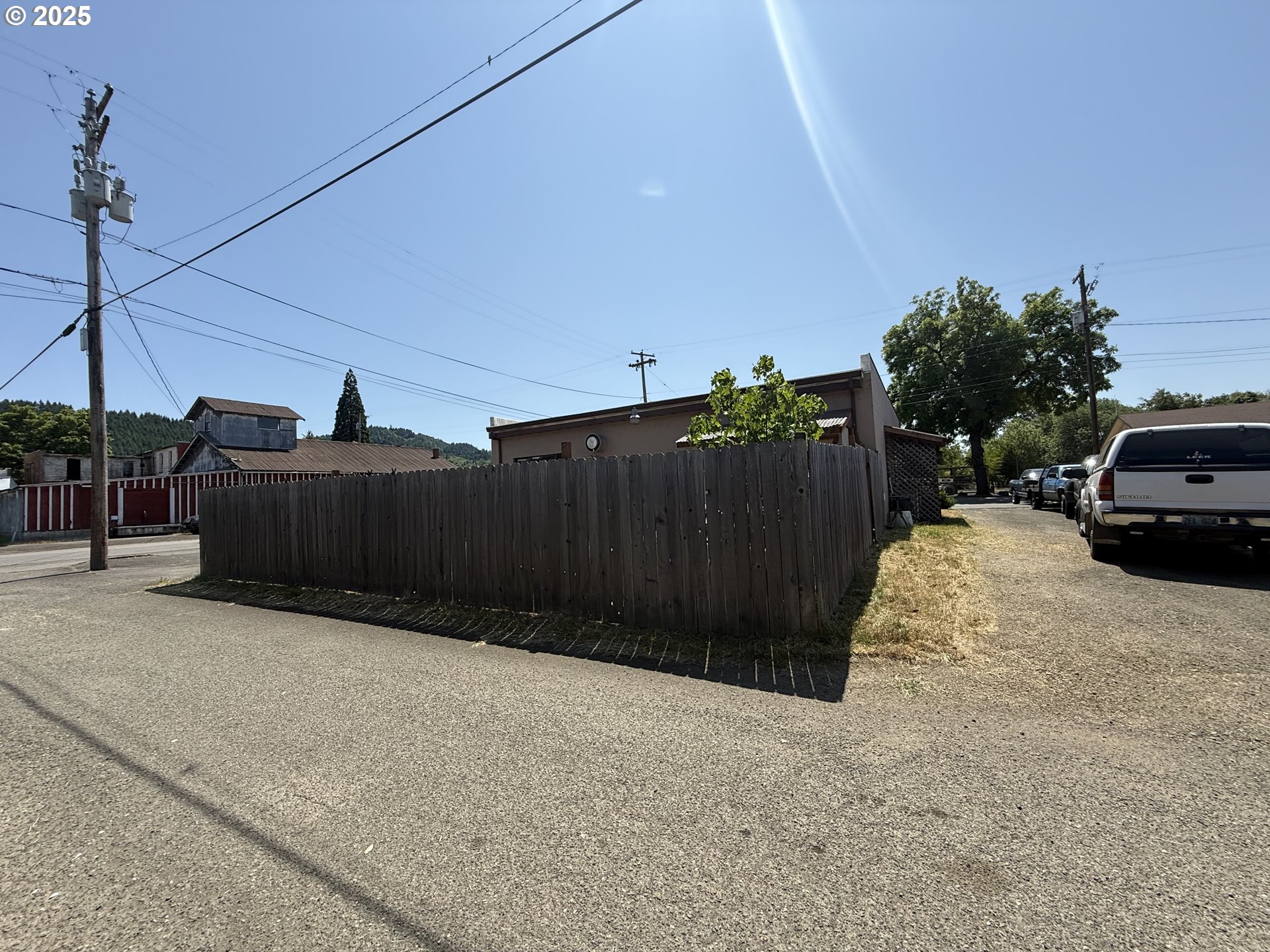 204 Ne 1st St Property Photo 9