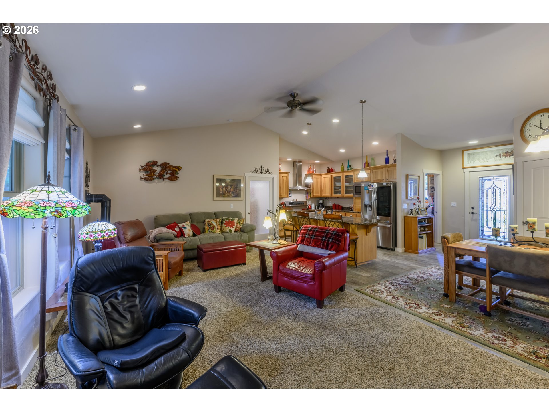 48482 E Meadow Way Property Photo 4