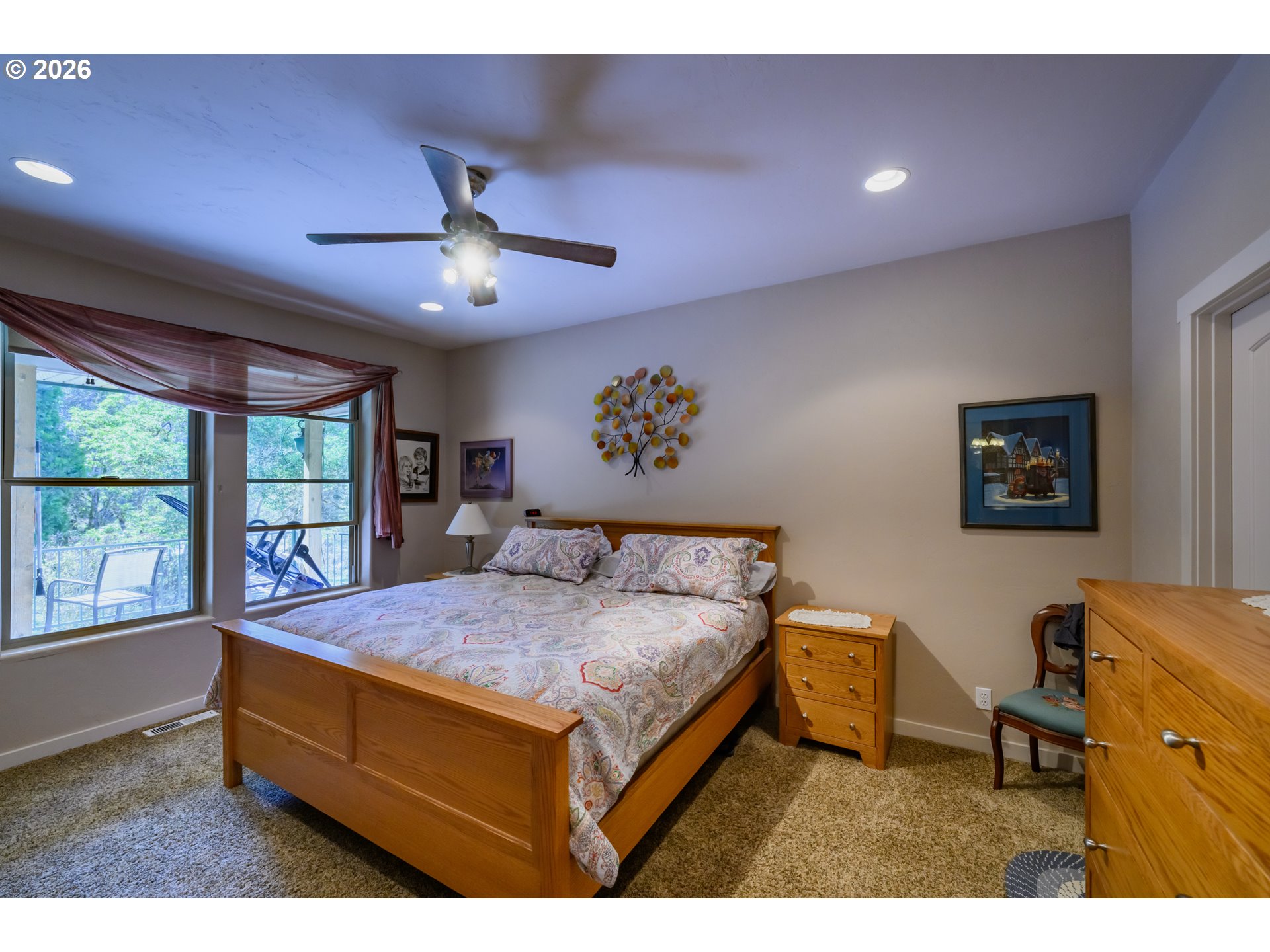 48482 E Meadow Way Property Photo 9