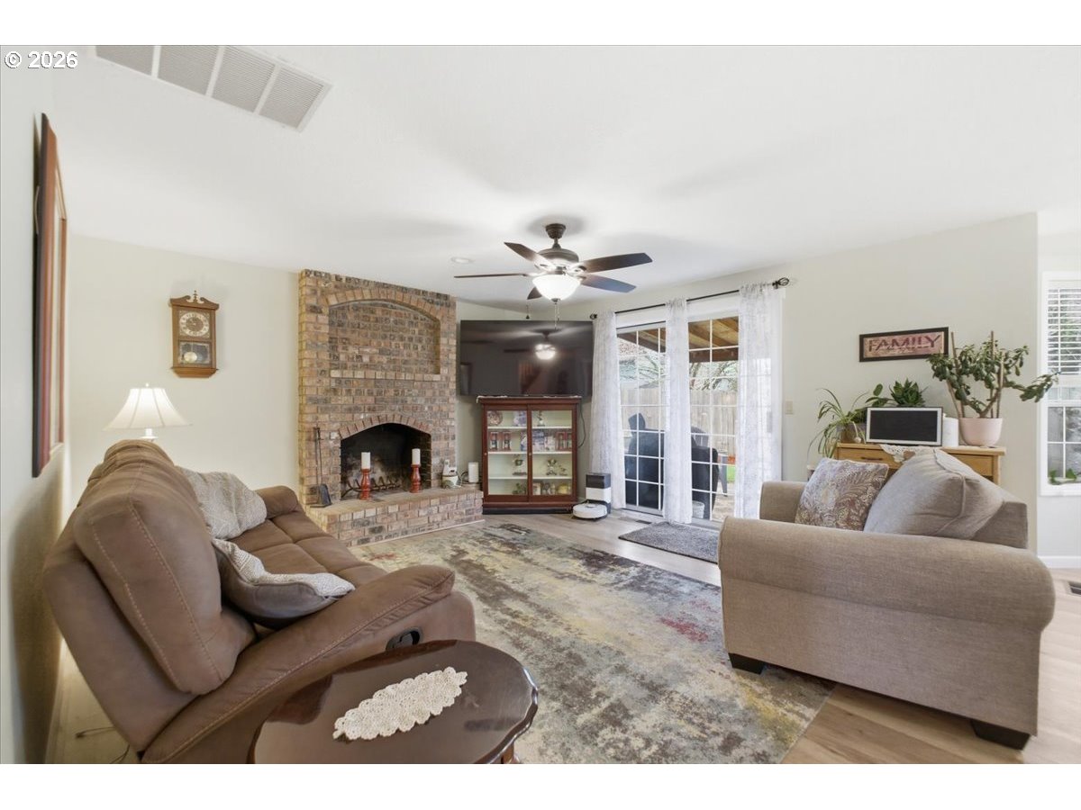 2009 Flag Stone Ct Property Photo 18