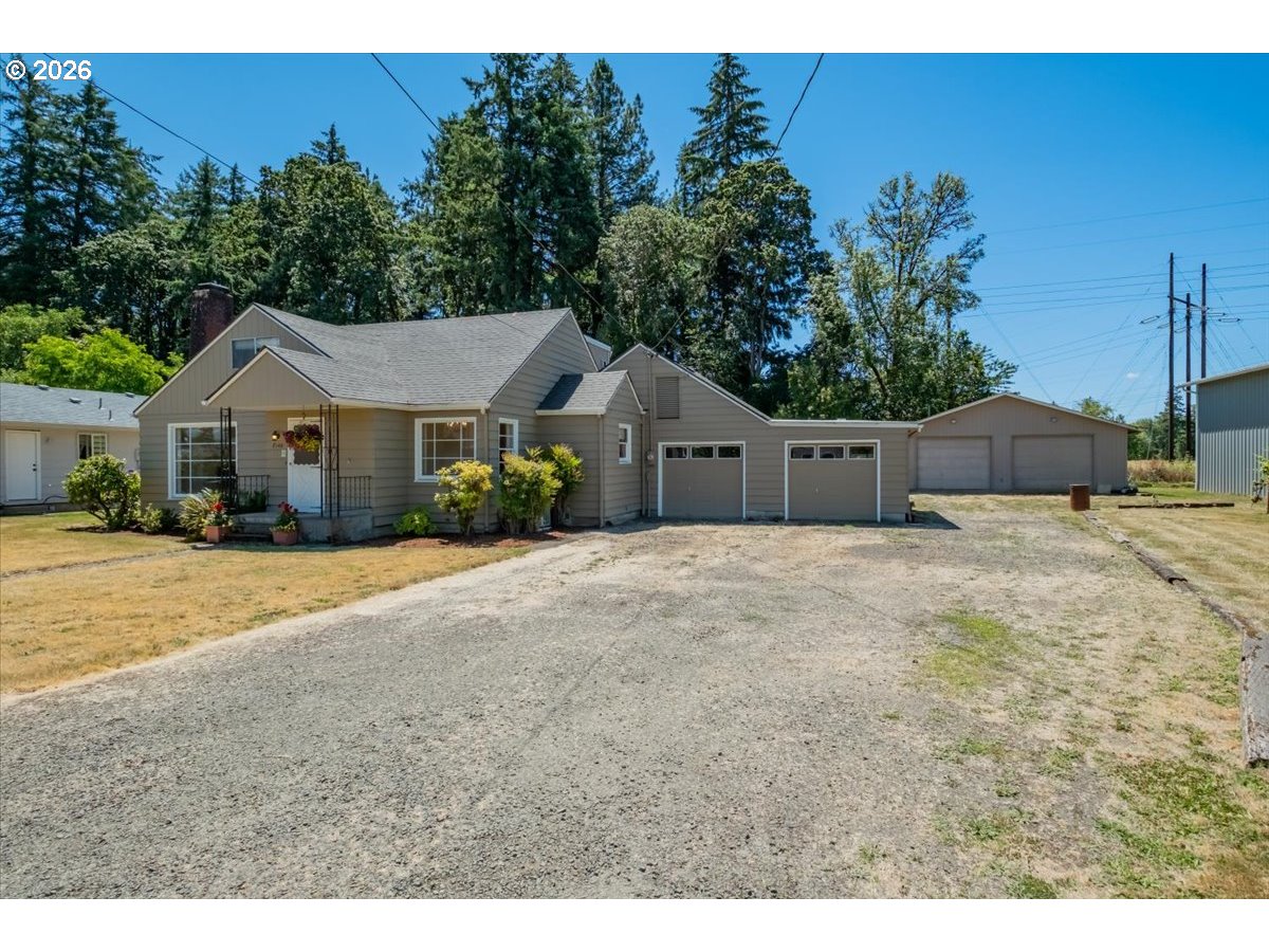 2140 17th Ave Sw Property Photo 3
