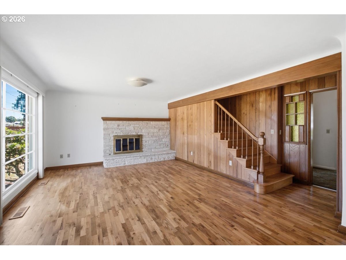 2140 17th Ave Sw Property Photo 5