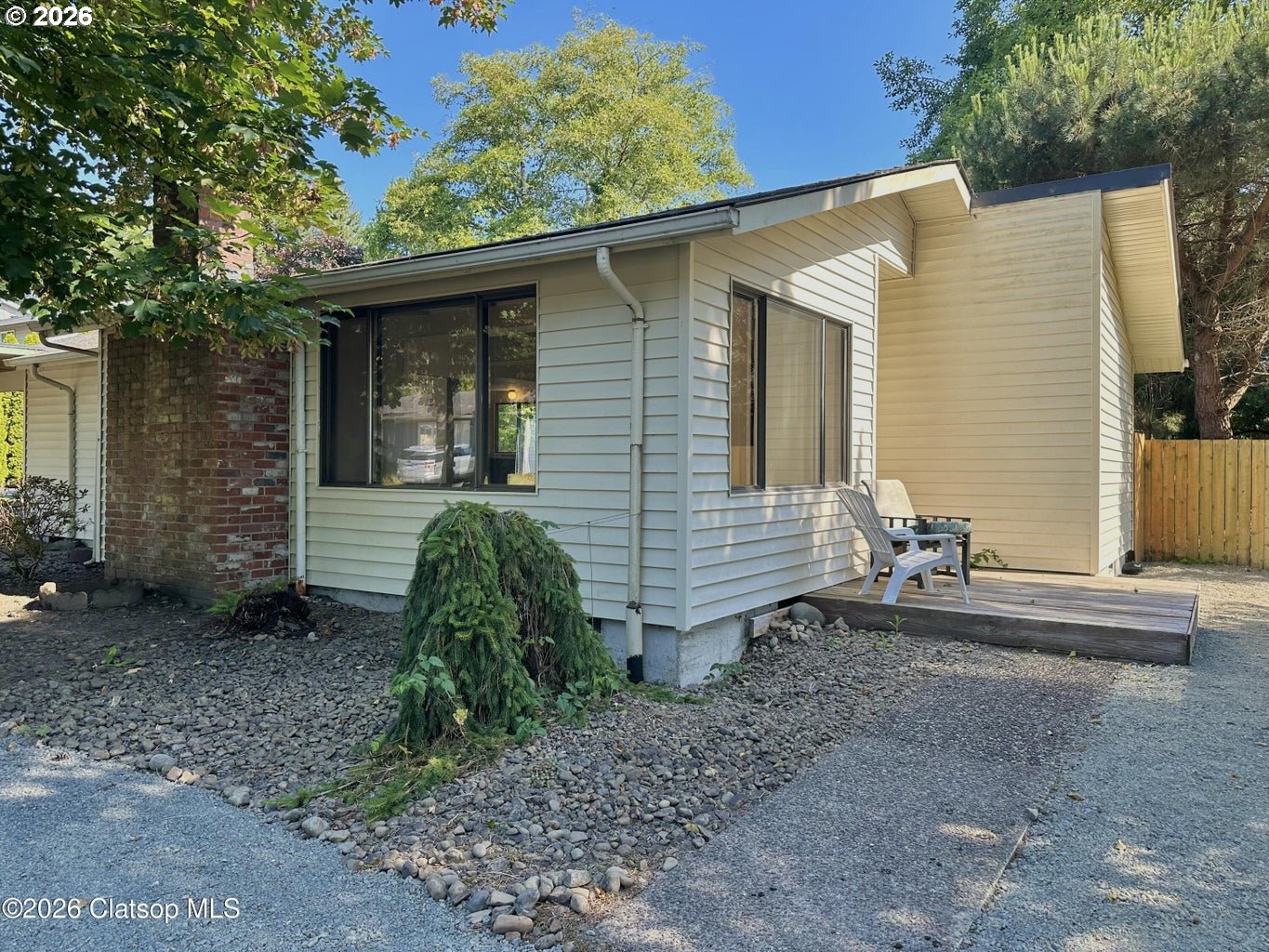579 S WAHANNA RD Property Photo 1