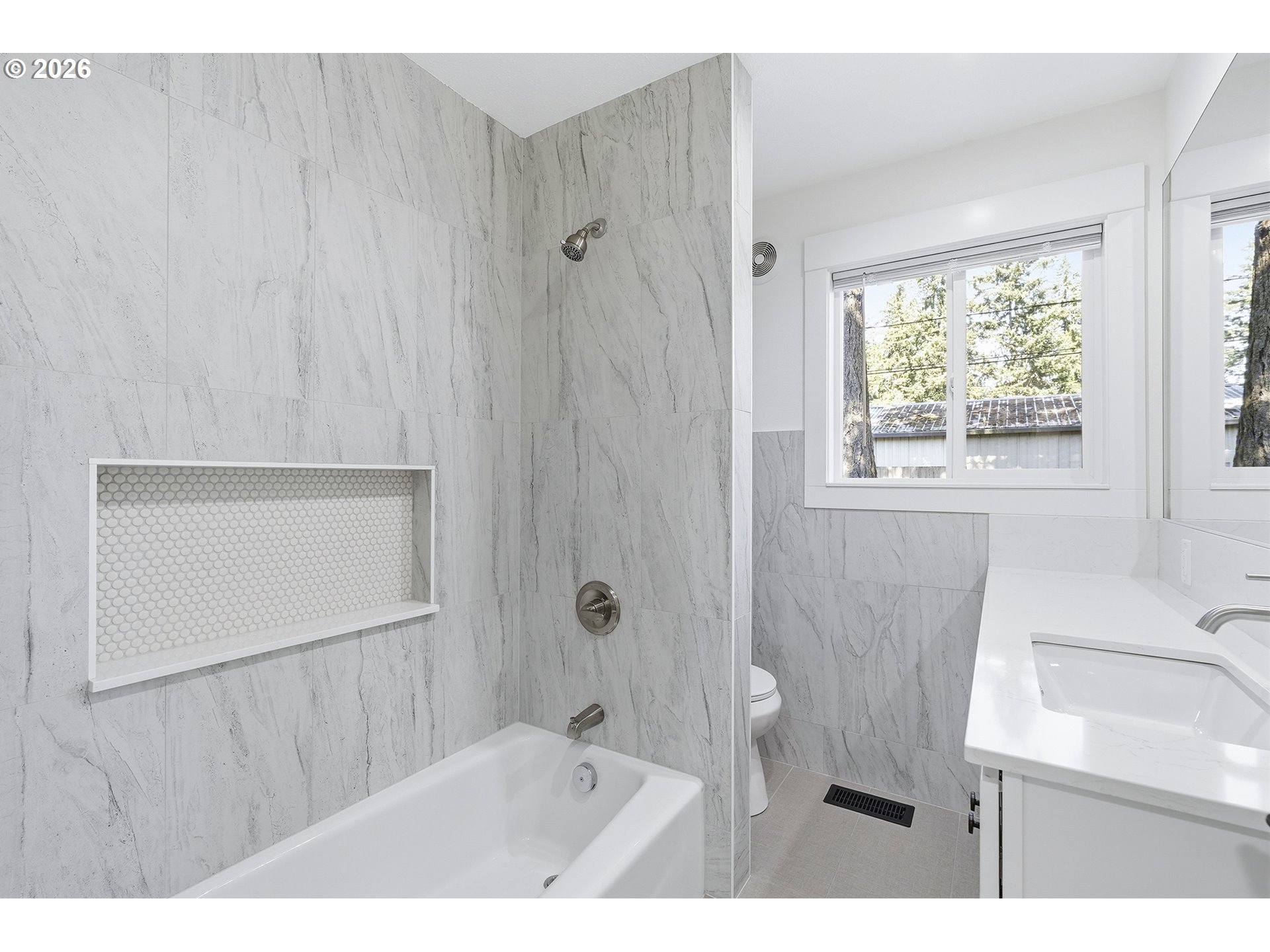 14035 Se Harrison St Property Photo 18