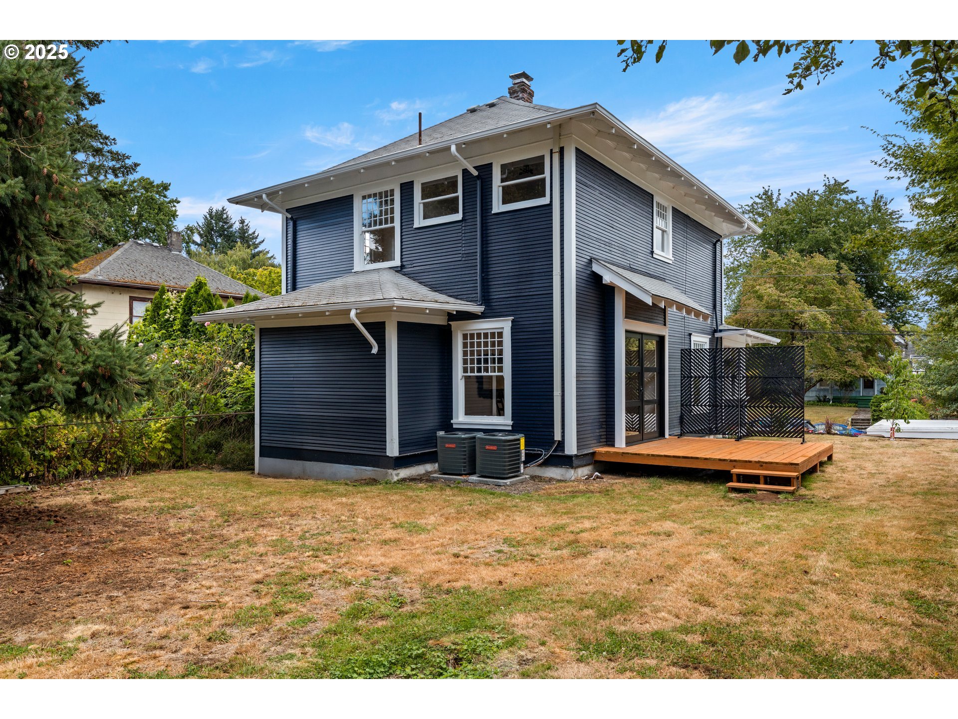 2021 N Sumner St Property Photo 15