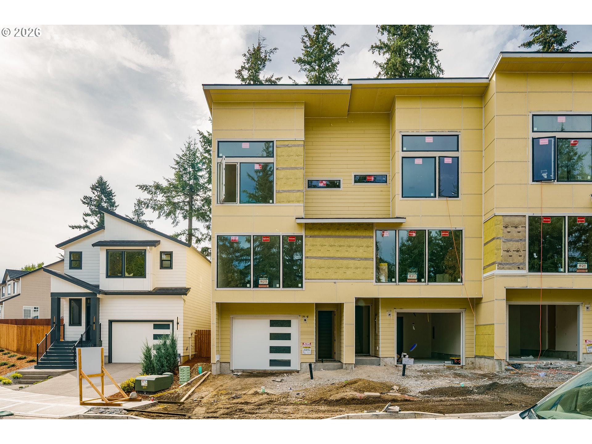 18205 Ne Garden Dr Property Photo 1