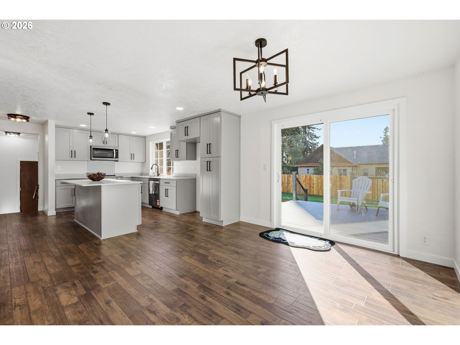 764 71st St Property Photo 11