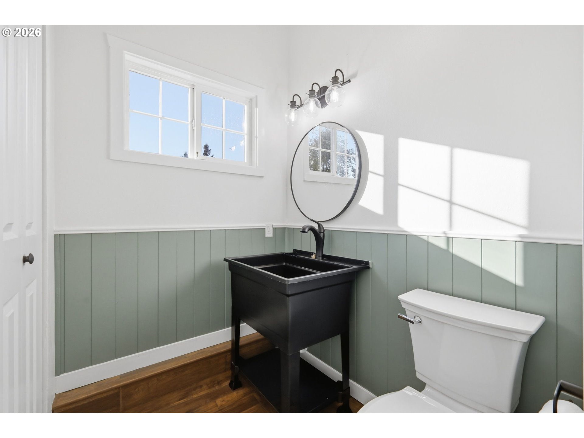 764 71st St Property Photo 23