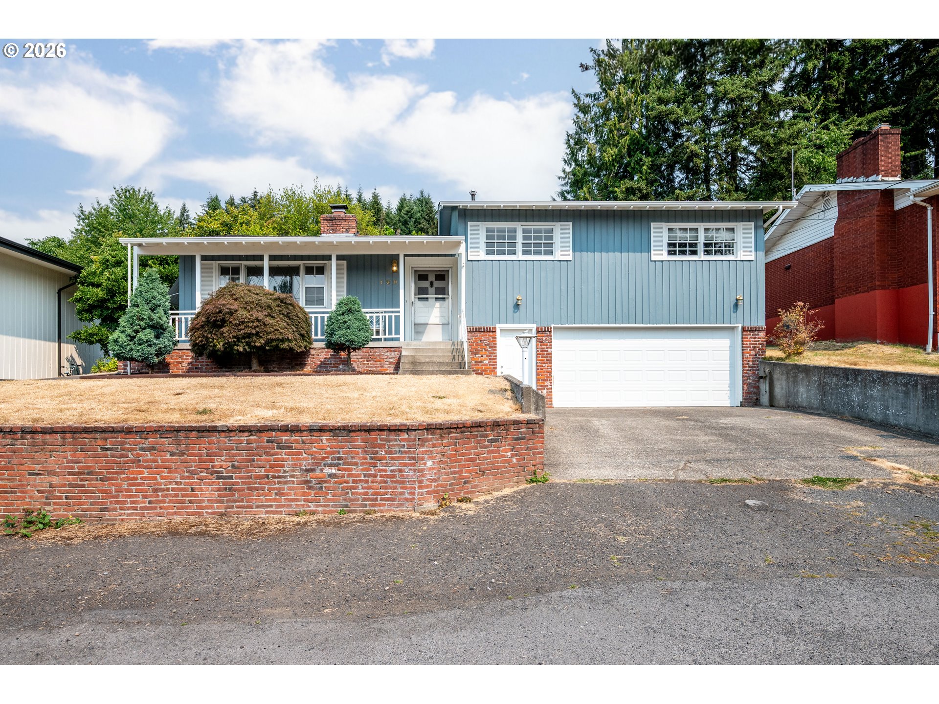 1207 SPRUCE ST Property Photo 1
