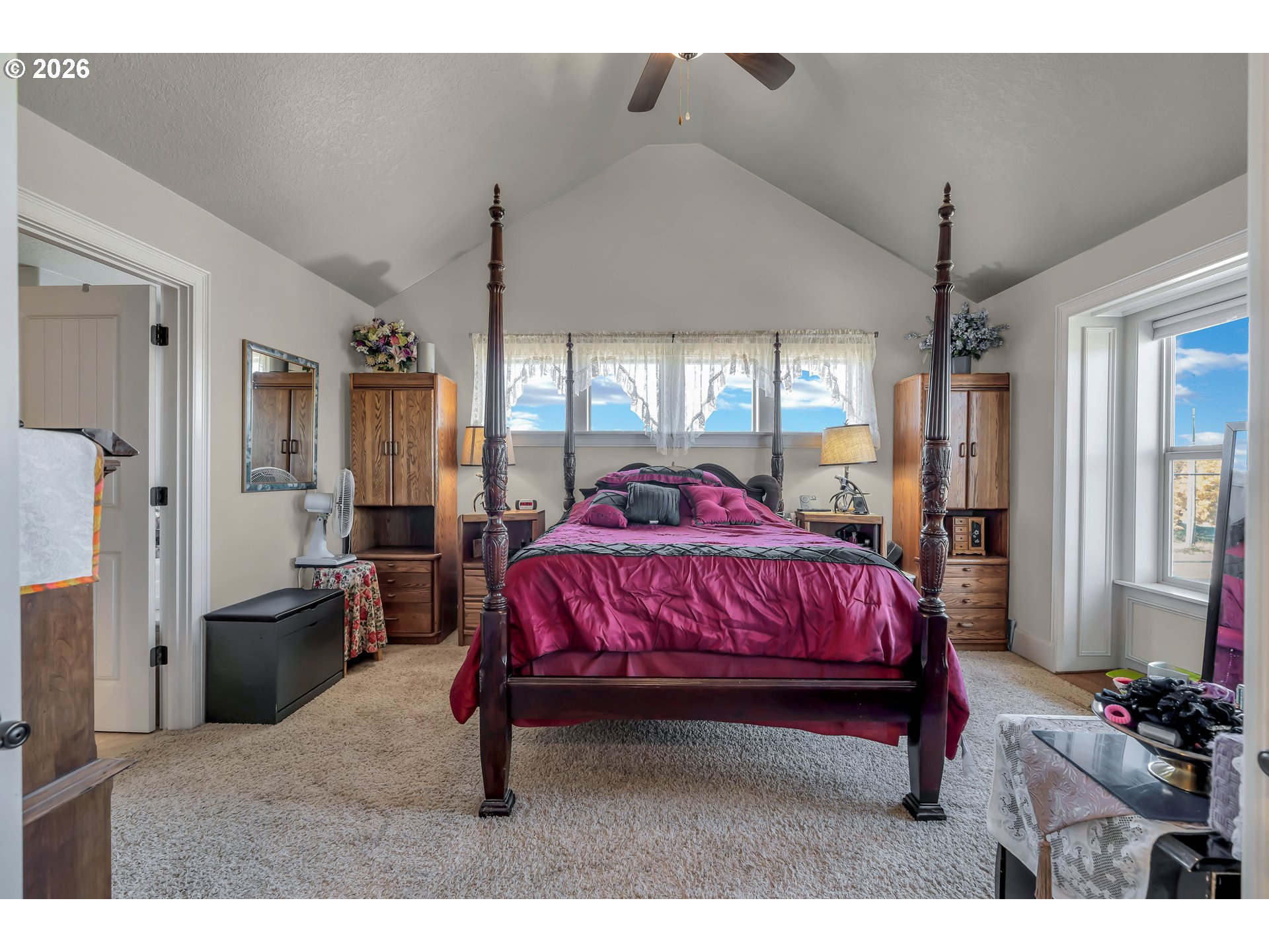 9600 Willamette St Property Photo 32