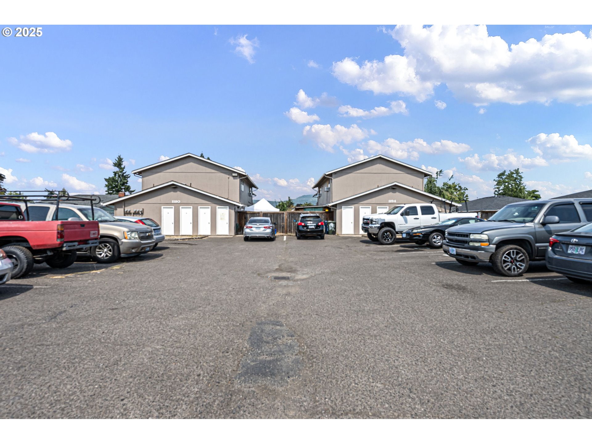 1194 R St Property Photo 6
