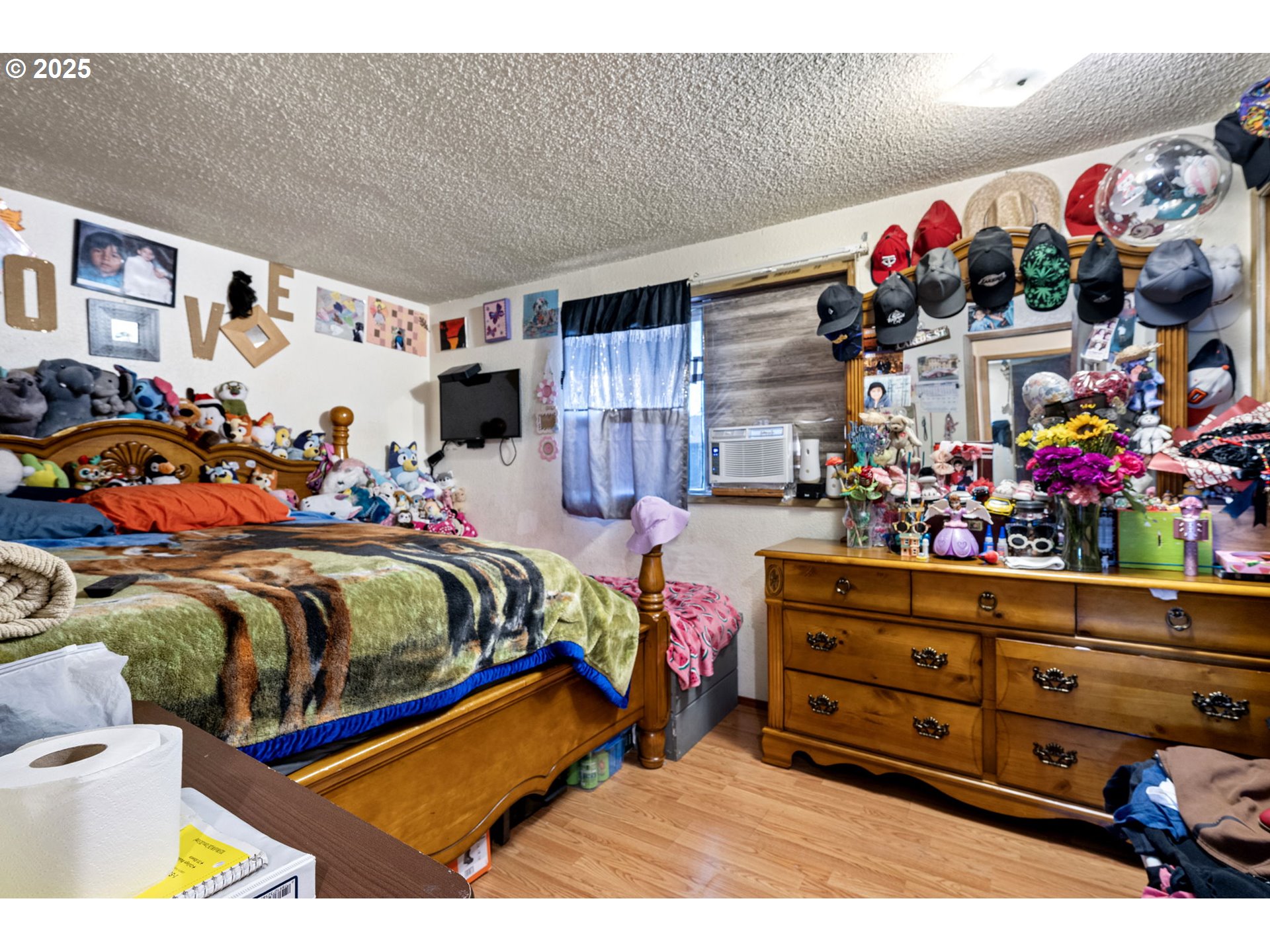 1194 R St Property Photo 7