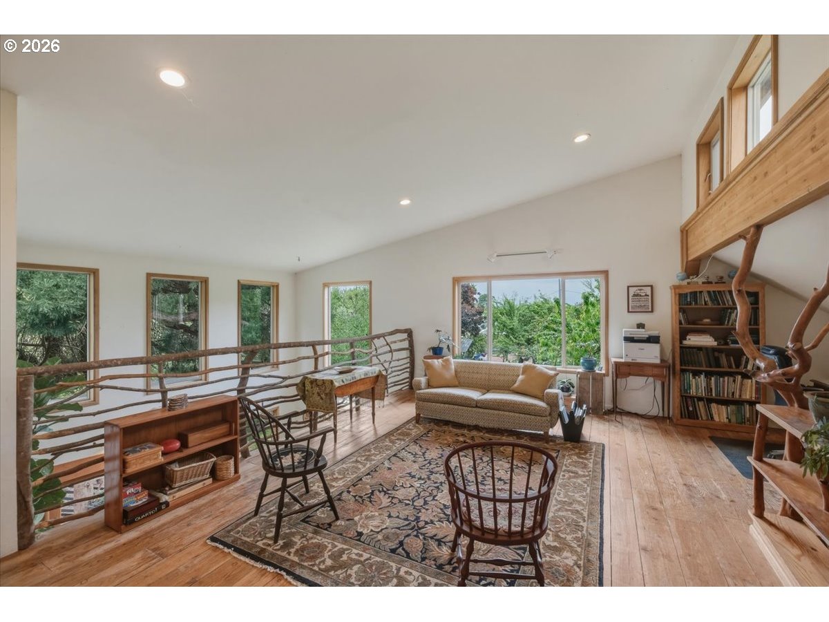 25159 Grange Hall Rd Property Photo 12