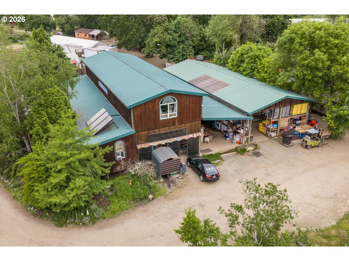 25159 Grange Hall Rd Property Photo 39