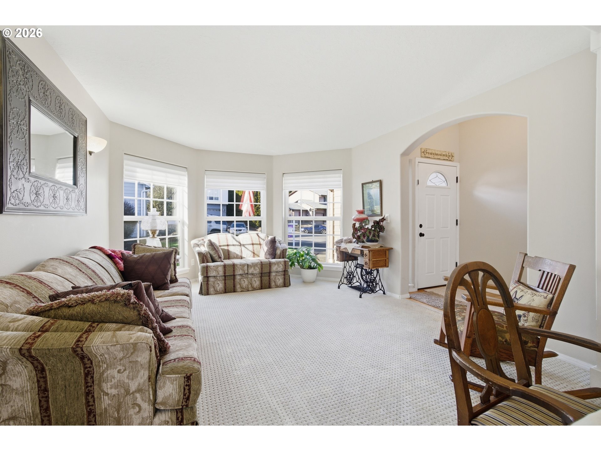 2033 West Park Ct Nw Property Photo 8