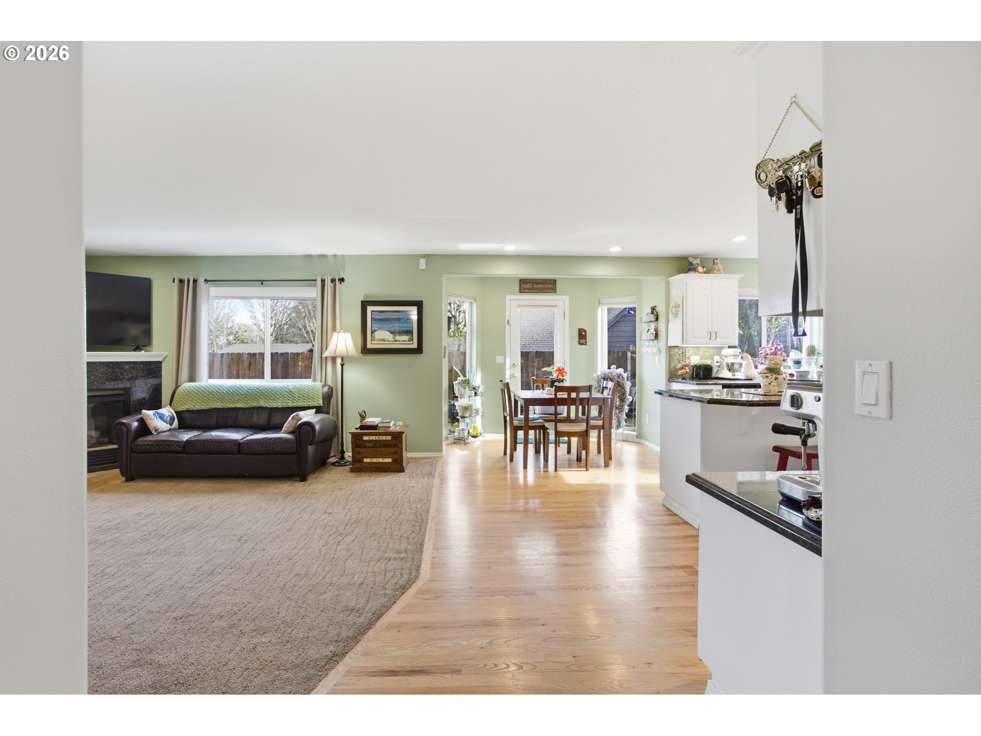 2033 West Park Ct Nw Property Photo 11