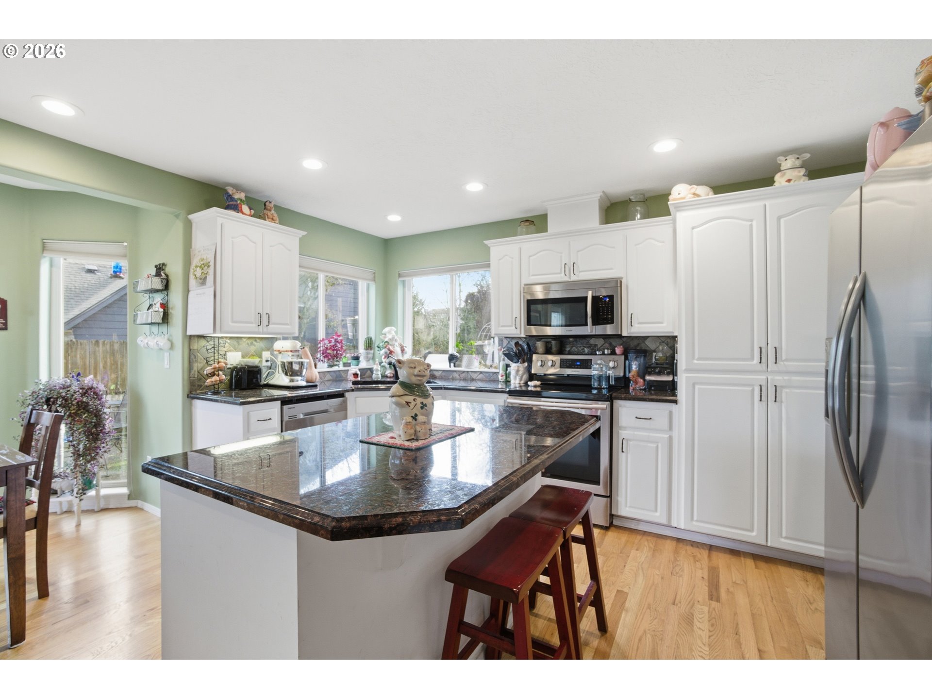 2033 West Park Ct Nw Property Photo 17