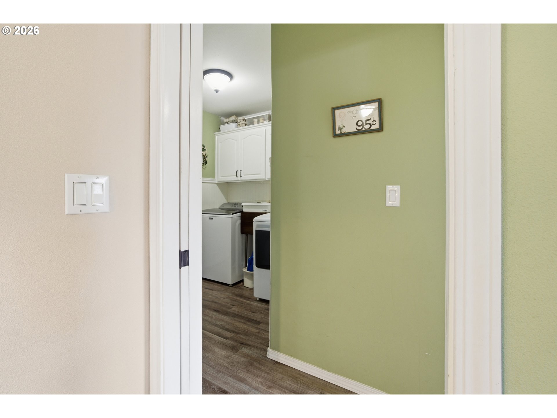 2033 West Park Ct Nw Property Photo 26