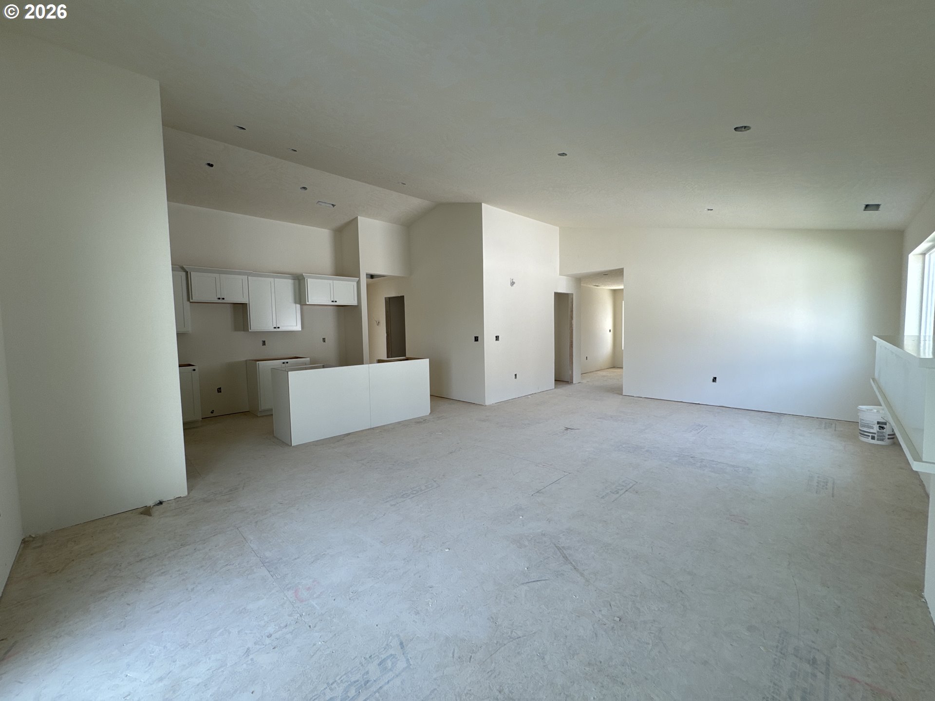 867 E Kinsley Ave Property Photo 4
