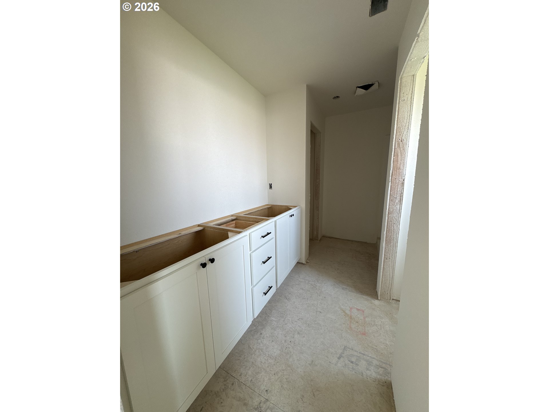 867 E Kinsley Ave Property Photo 9