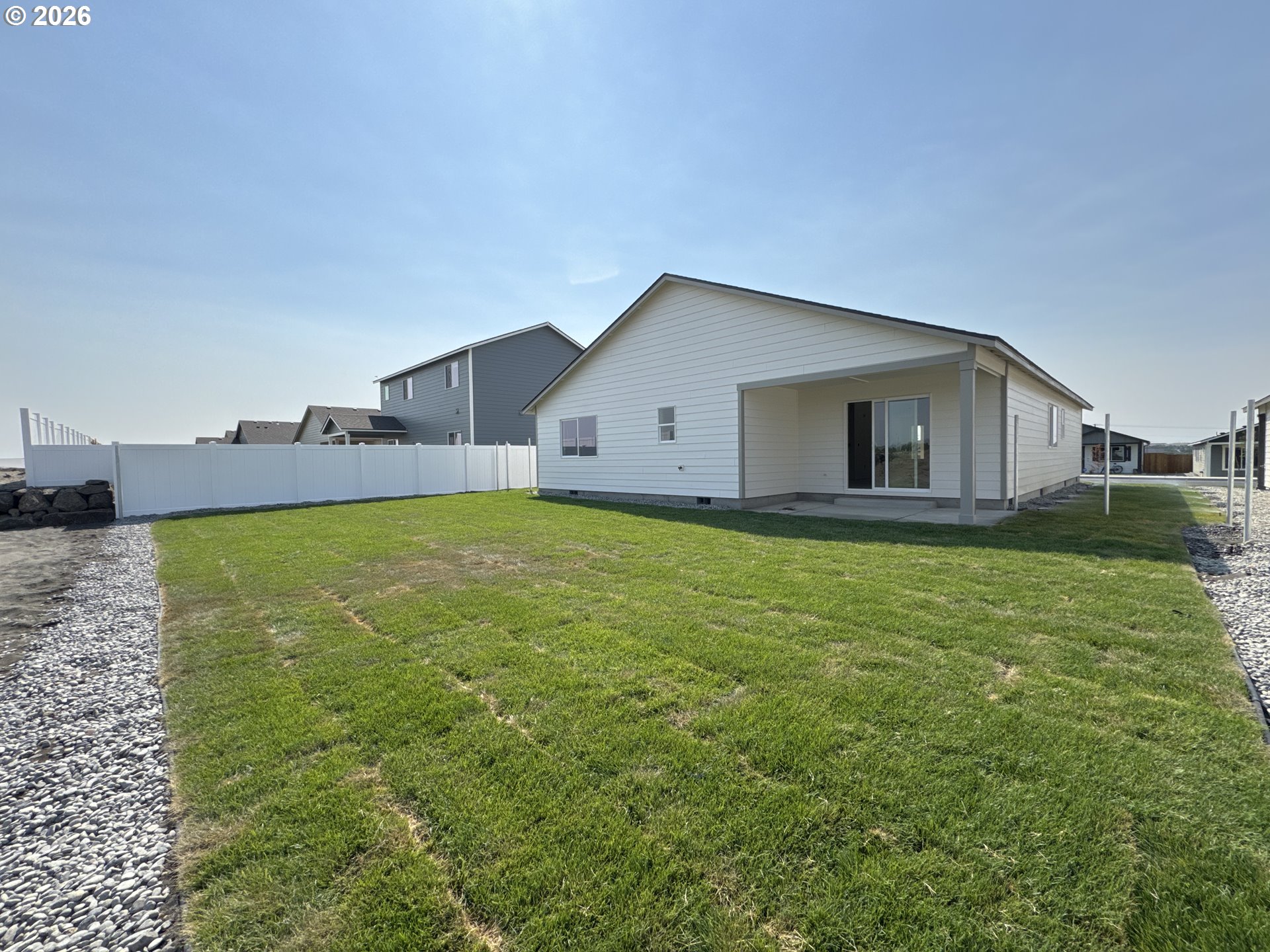 867 E Kinsley Ave Property Photo 15