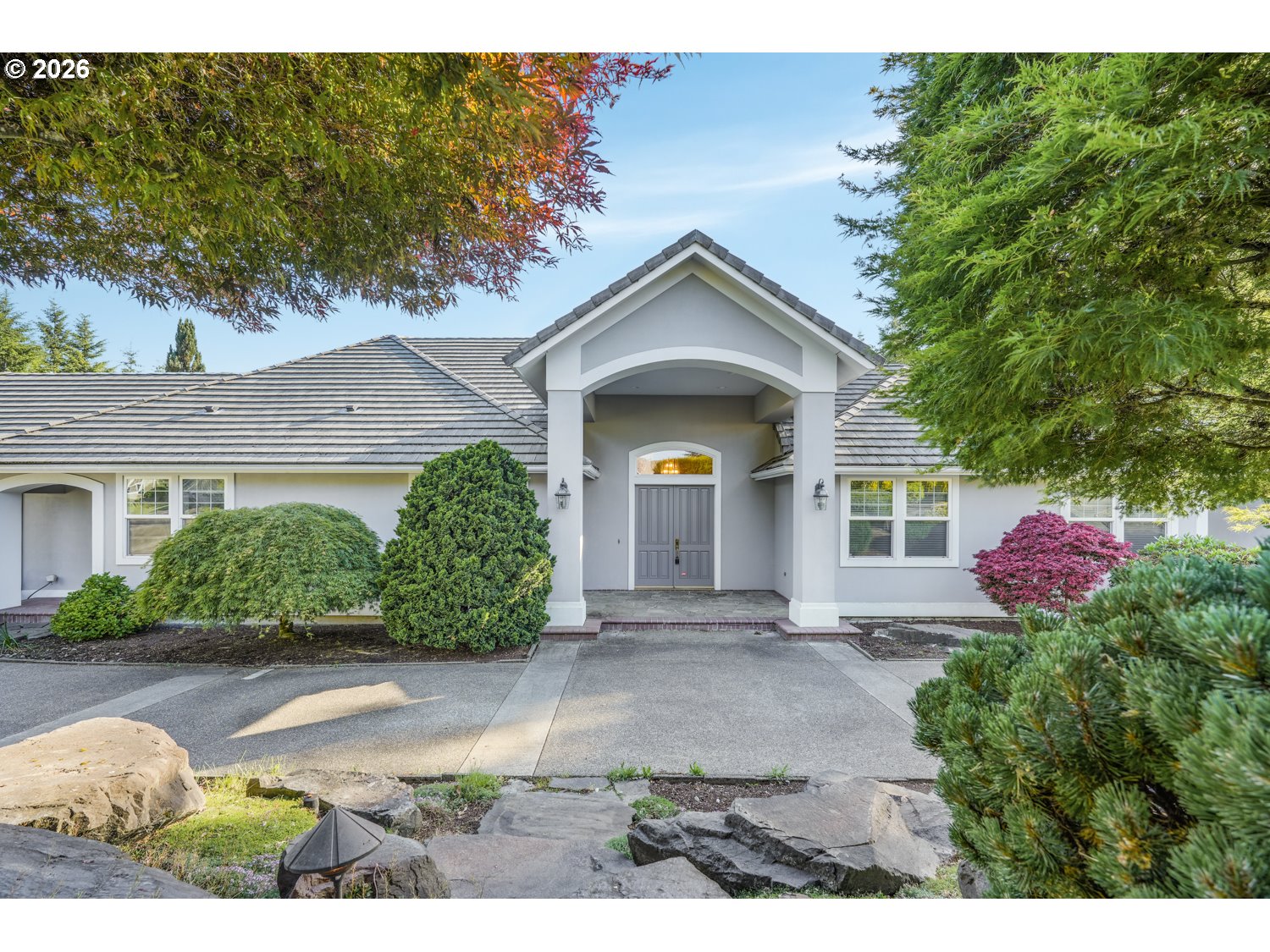 211 Alderwood Dr Property Photo 1
