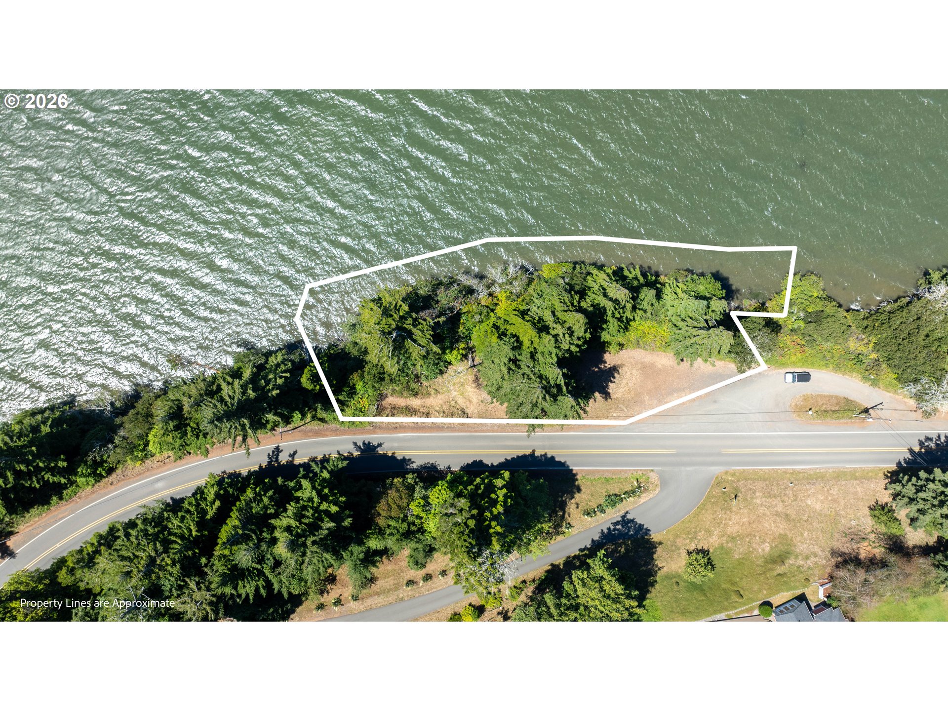 65294 E BAY RD Property Photo 1