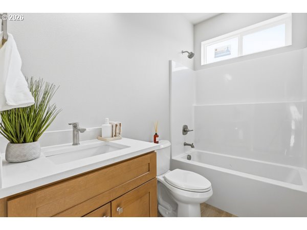 1764 Ne 9th Pl Property Photo 12
