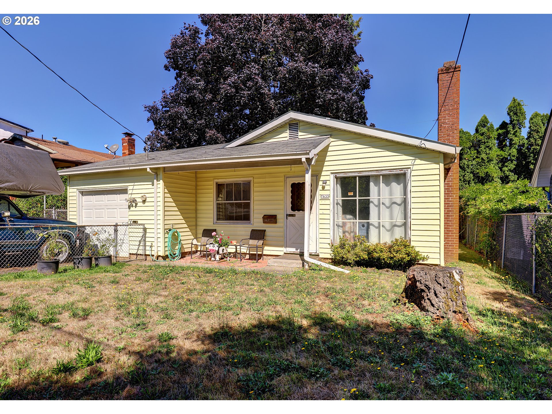 7635 Se Taylor St Property Photo 1