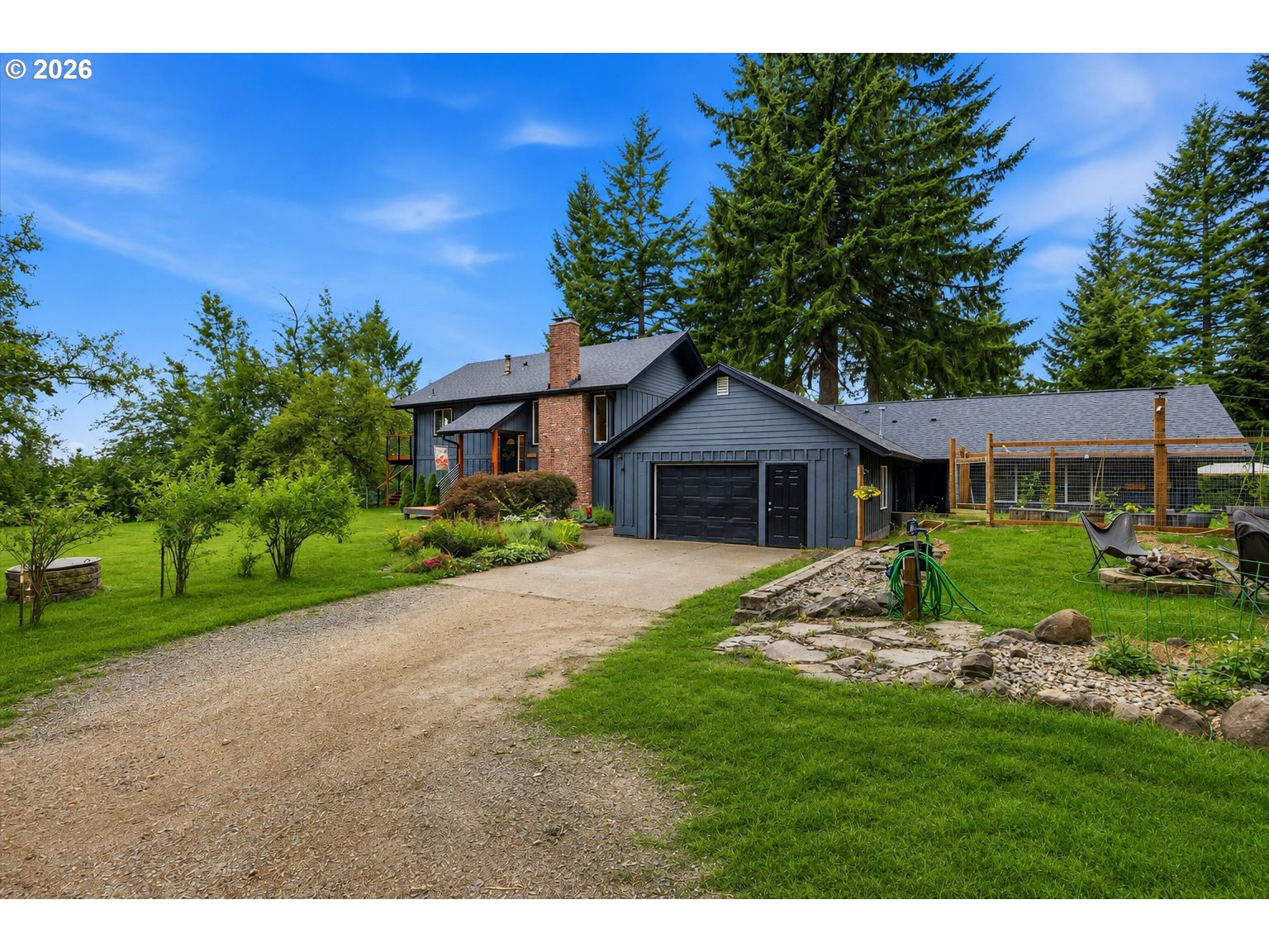 25789 Nw Green Mountain Rd Property Photo 1