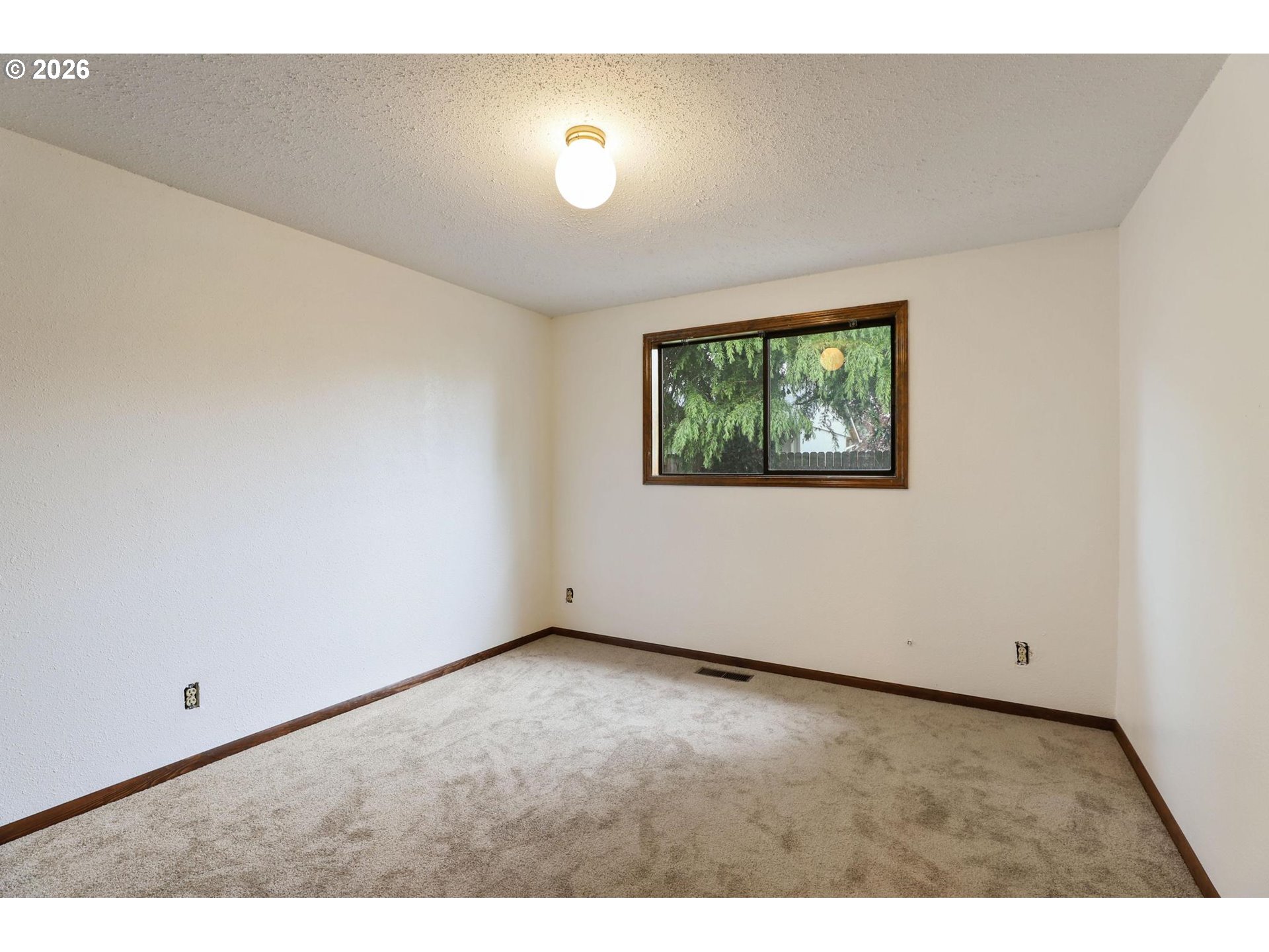 577 Citation Dr Ne Property Photo 12