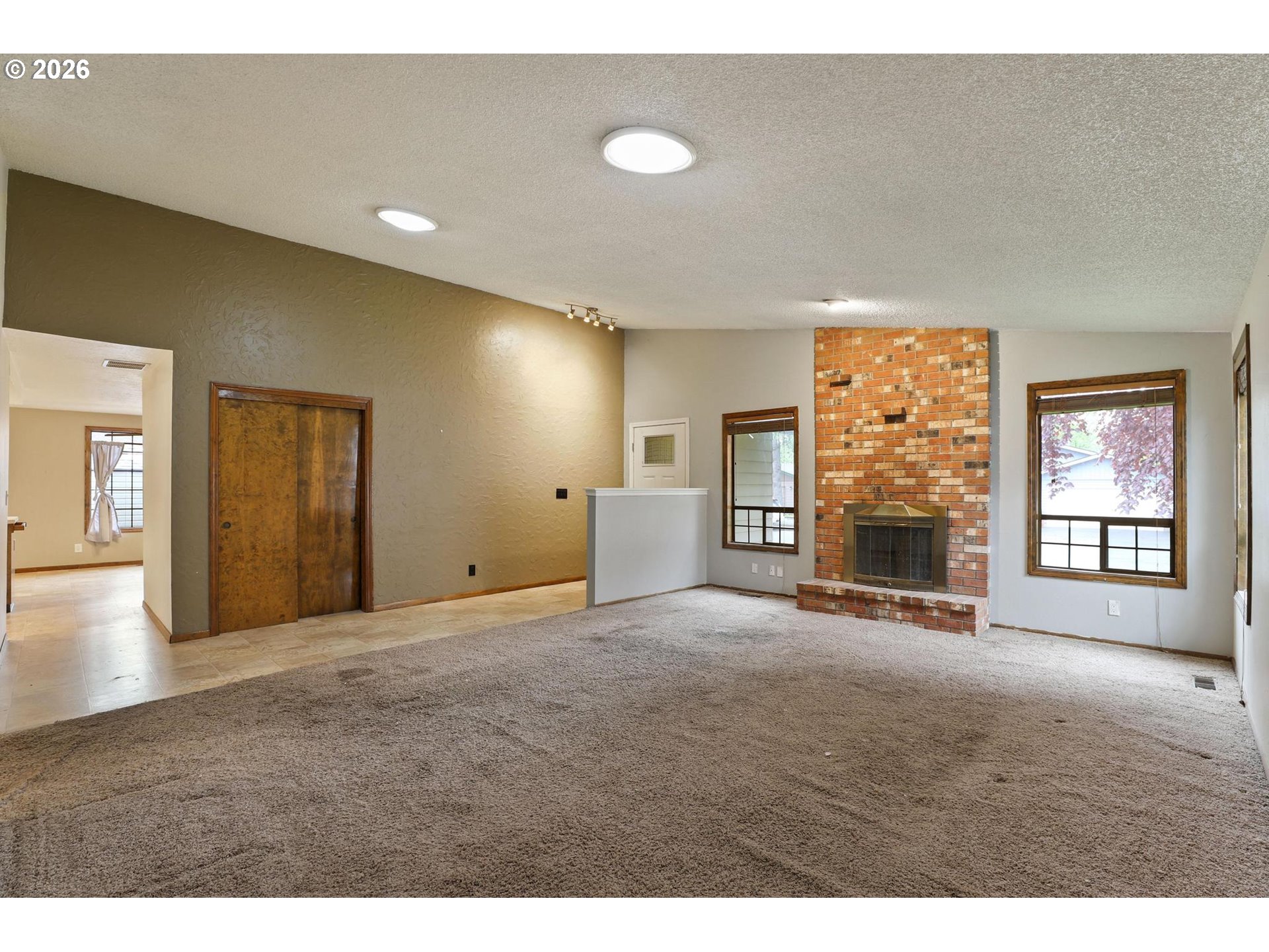 577 Citation Dr Ne Property Photo 13