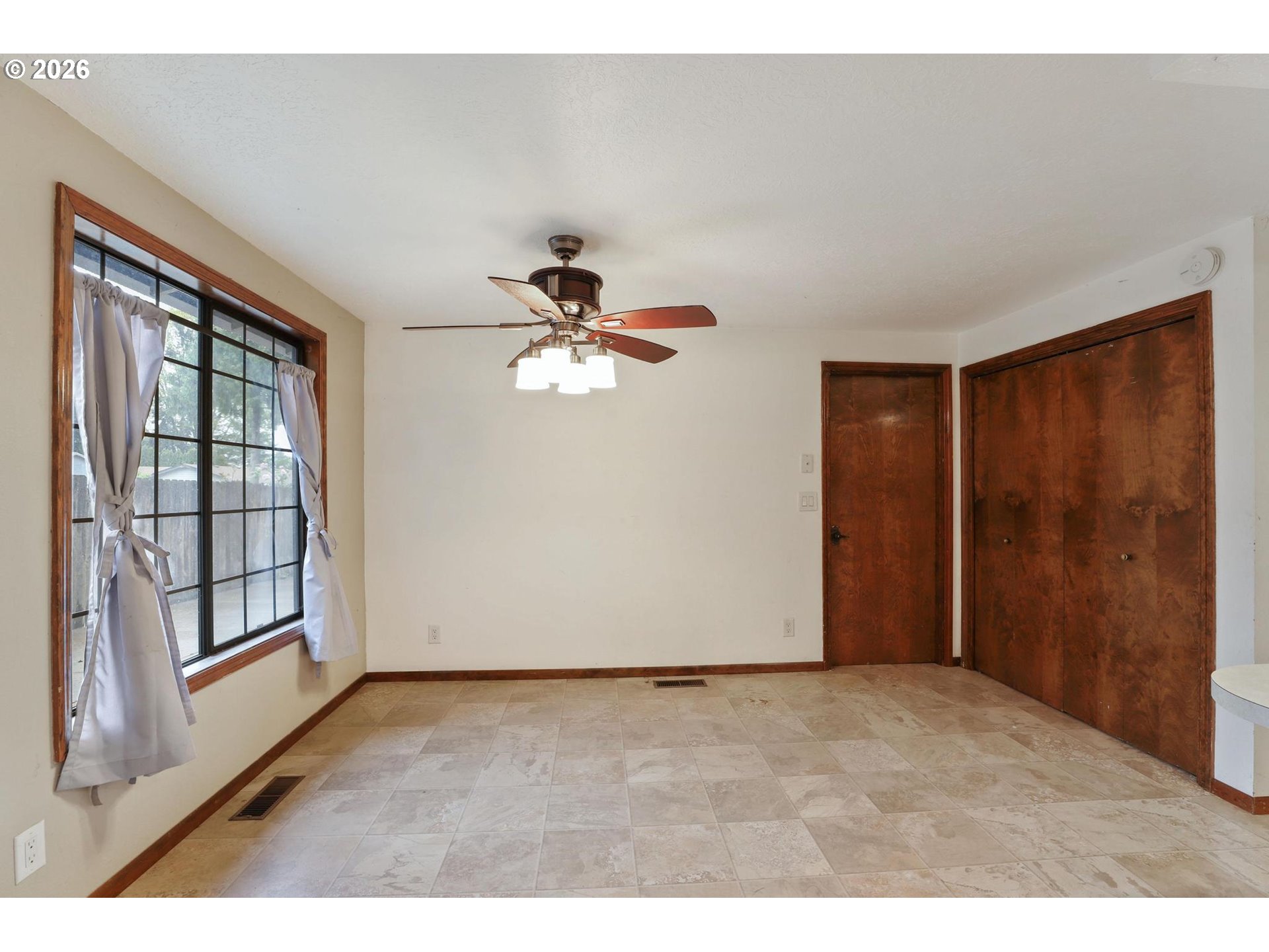 577 Citation Dr Ne Property Photo 16