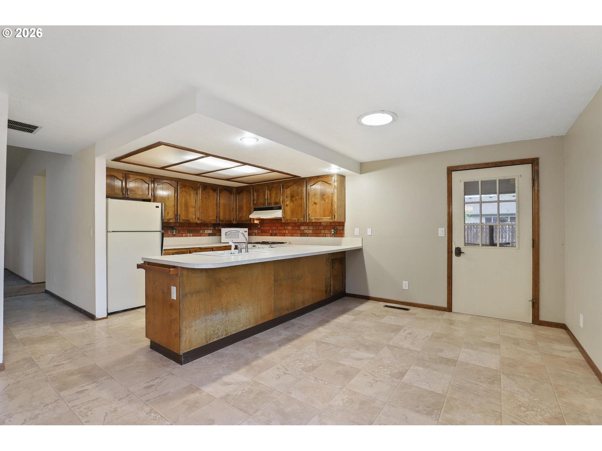 577 Citation Dr Ne Property Photo 17