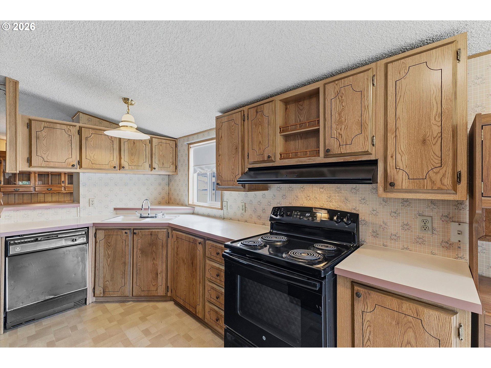 300 Se Lacreole Dr Property Photo 9