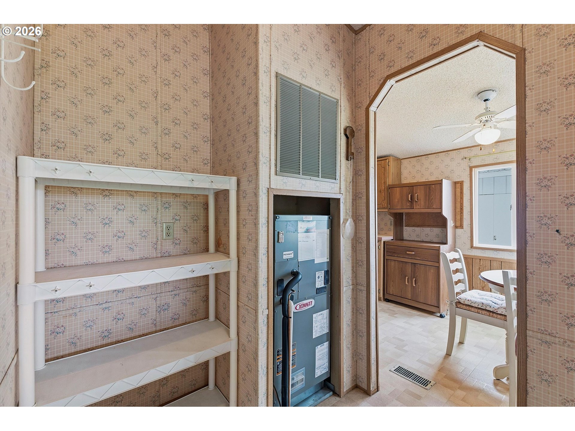 300 Se Lacreole Dr Property Photo 15