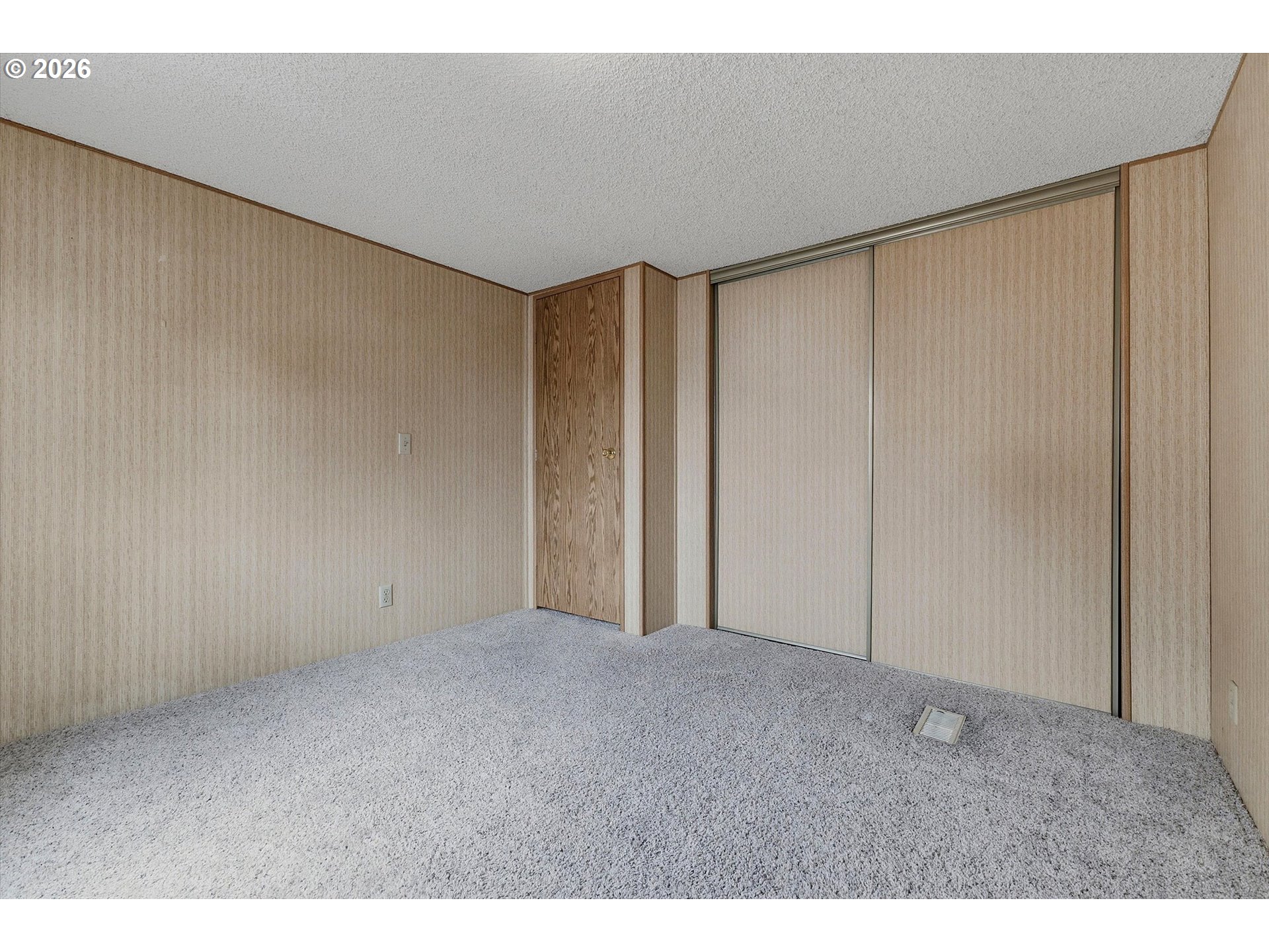 300 Se Lacreole Dr Property Photo 23