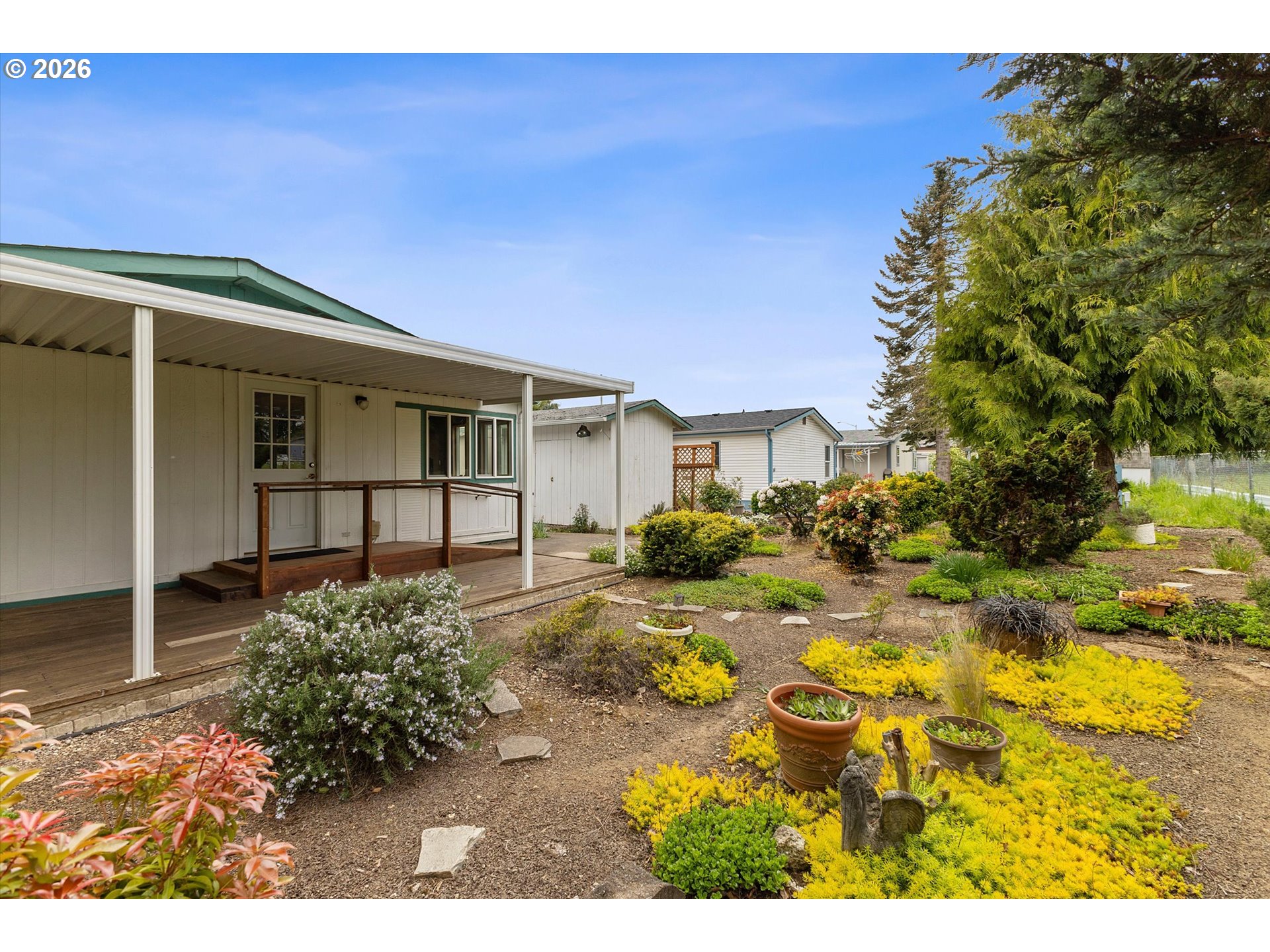 300 Se Lacreole Dr Property Photo 29