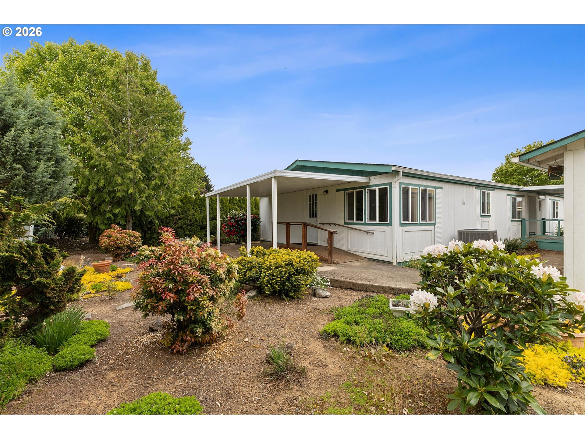300 Se Lacreole Dr Property Photo 33