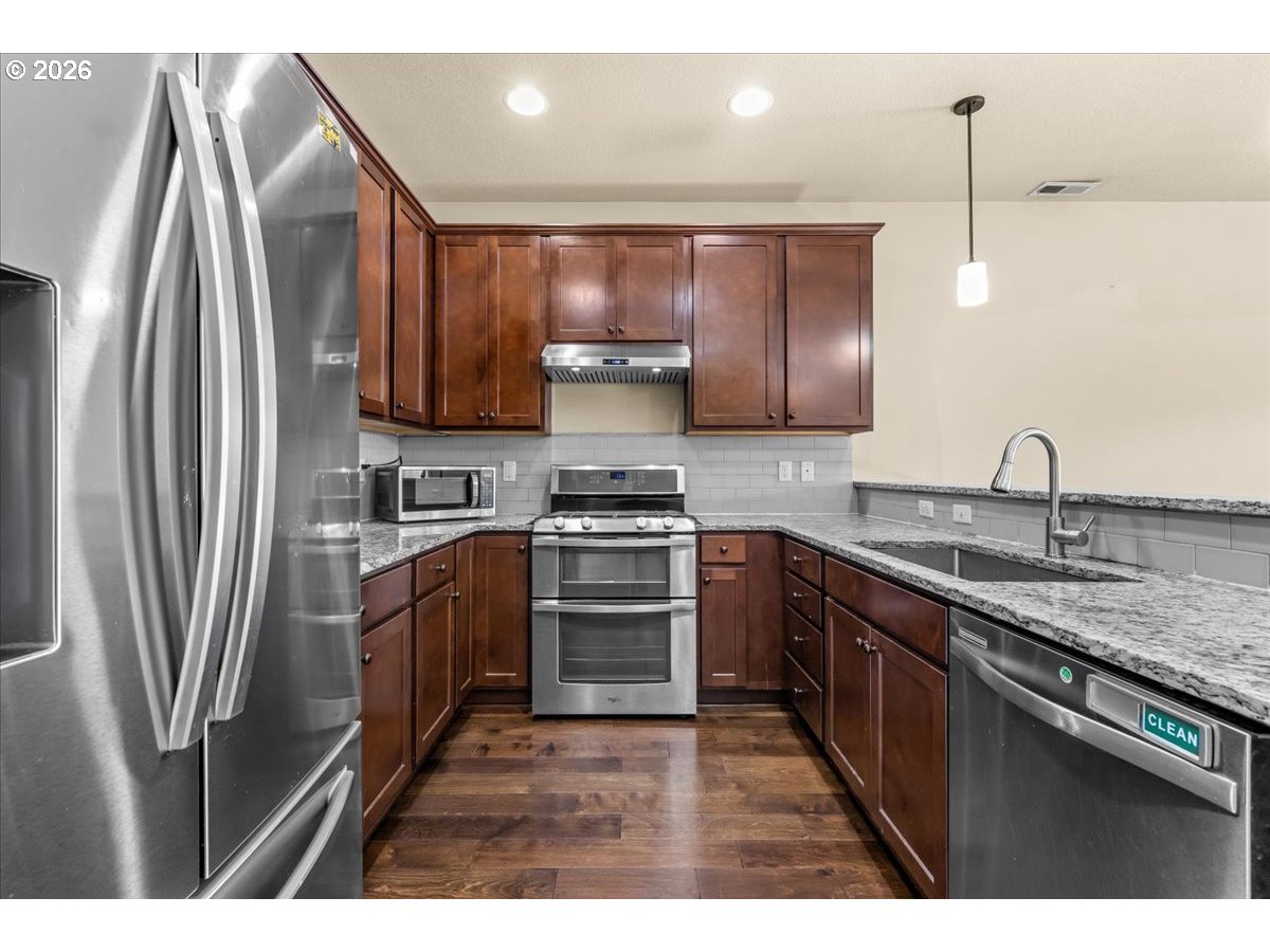30276 Nw Stewart Ln Property Photo 6