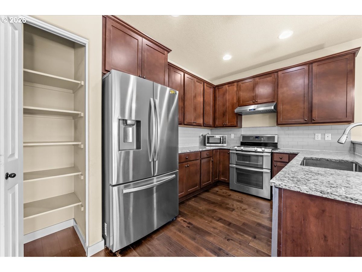 30276 Nw Stewart Ln Property Photo 9