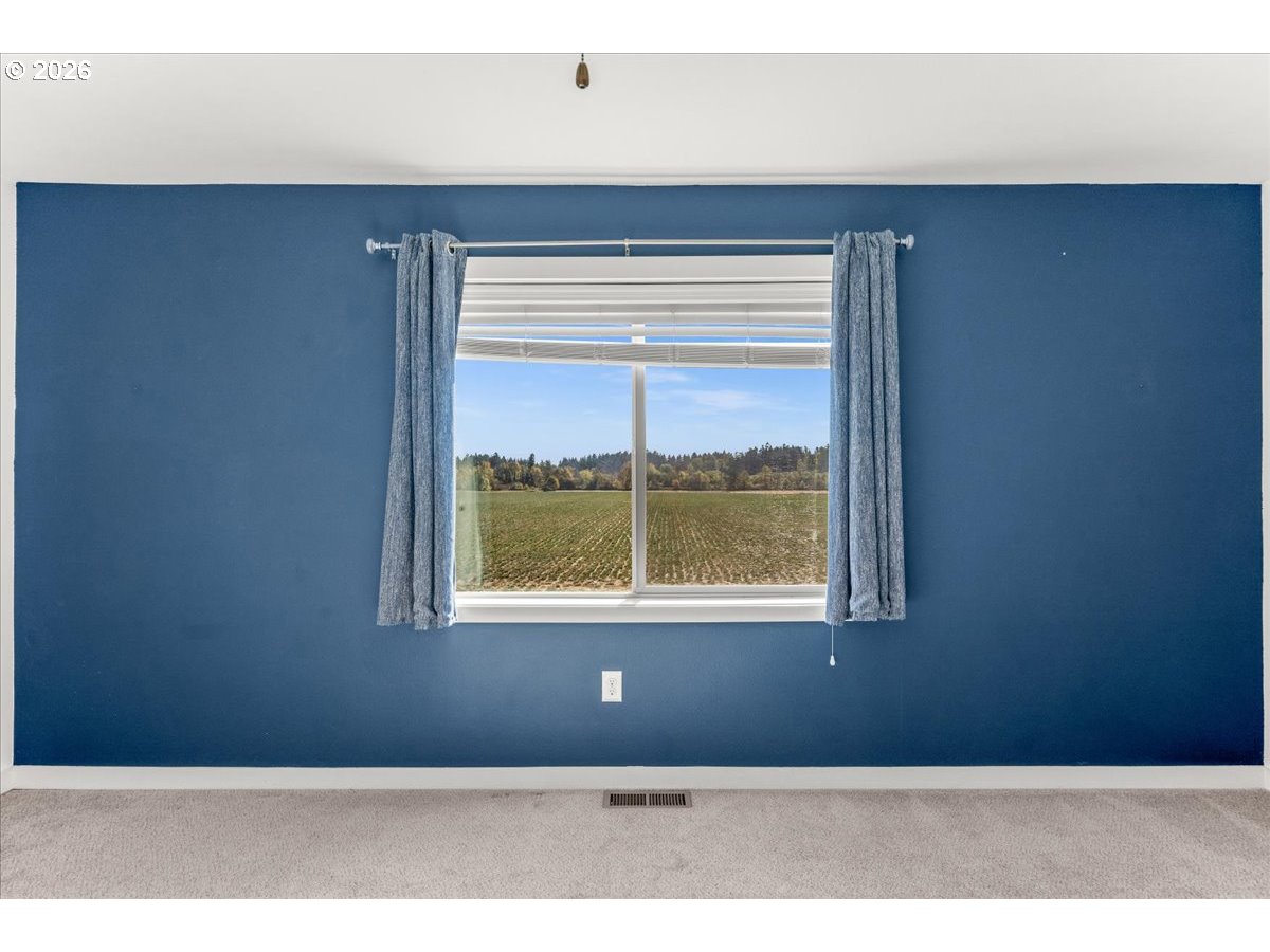 30276 Nw Stewart Ln Property Photo 18
