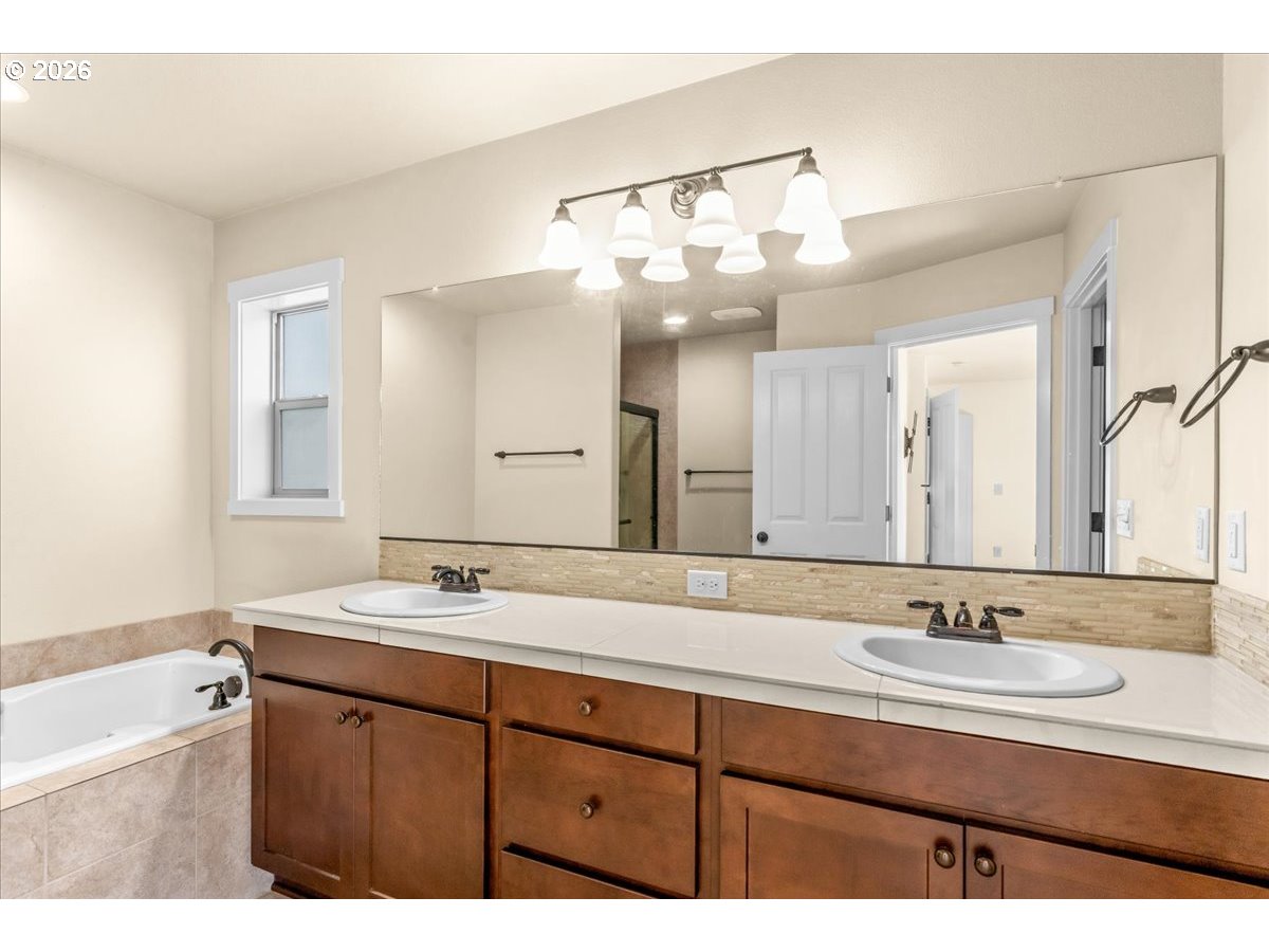 30276 Nw Stewart Ln Property Photo 19