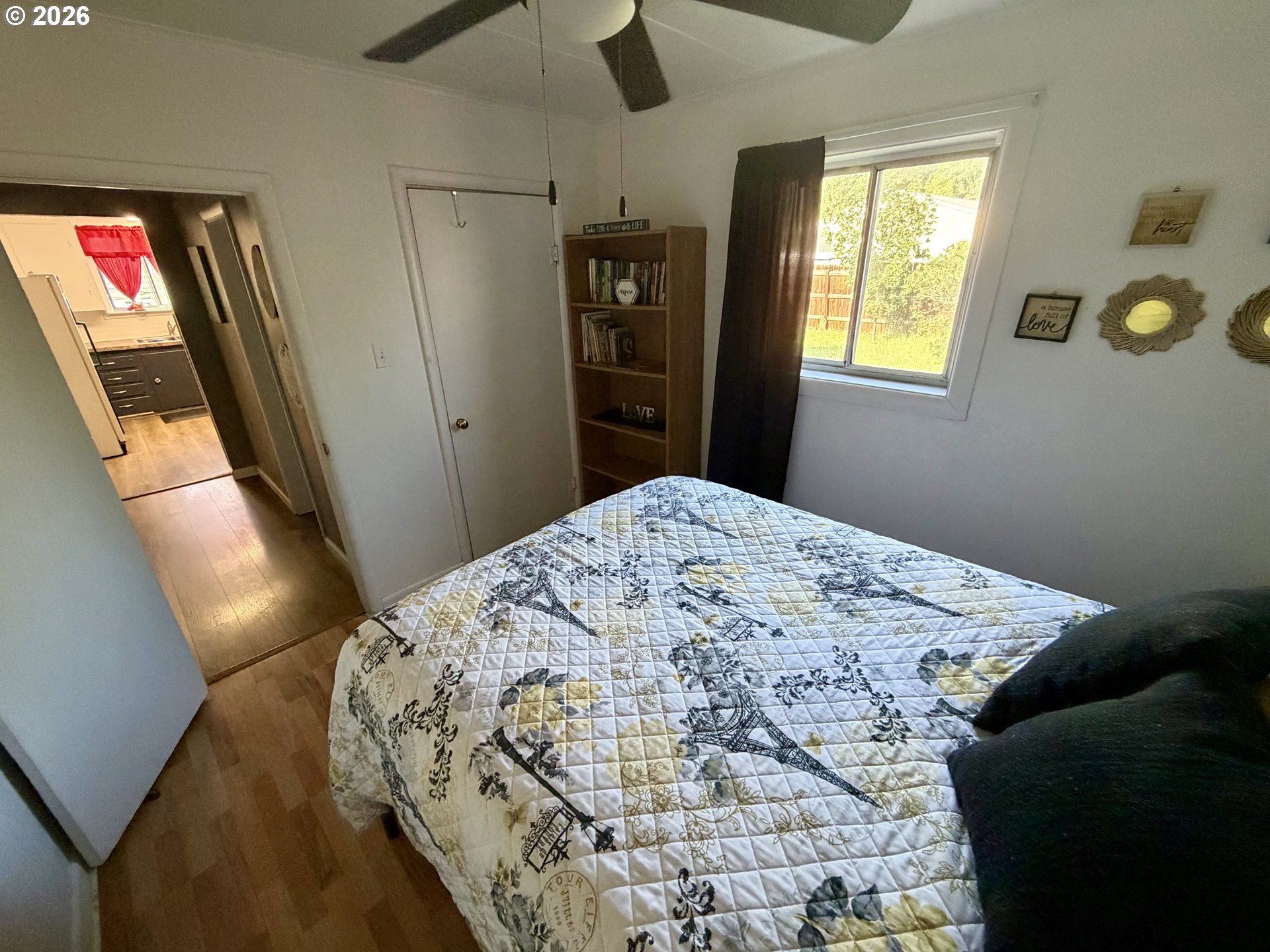 805 4th St Property Photo 11